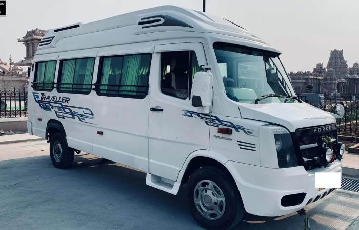 Tempo Traveller (old)