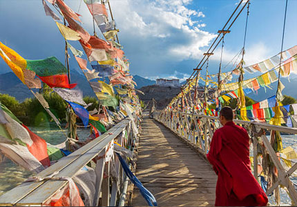 Explore Leh Ladakh from Amritsar – Scenic Road Trip Experience