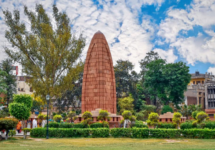 Amritsar to Dalhousie, Dharamshala & Manali Tour