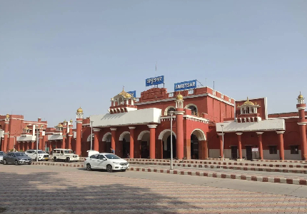 Amritsar to Dalhousie, Dharamshala & Manali Tour